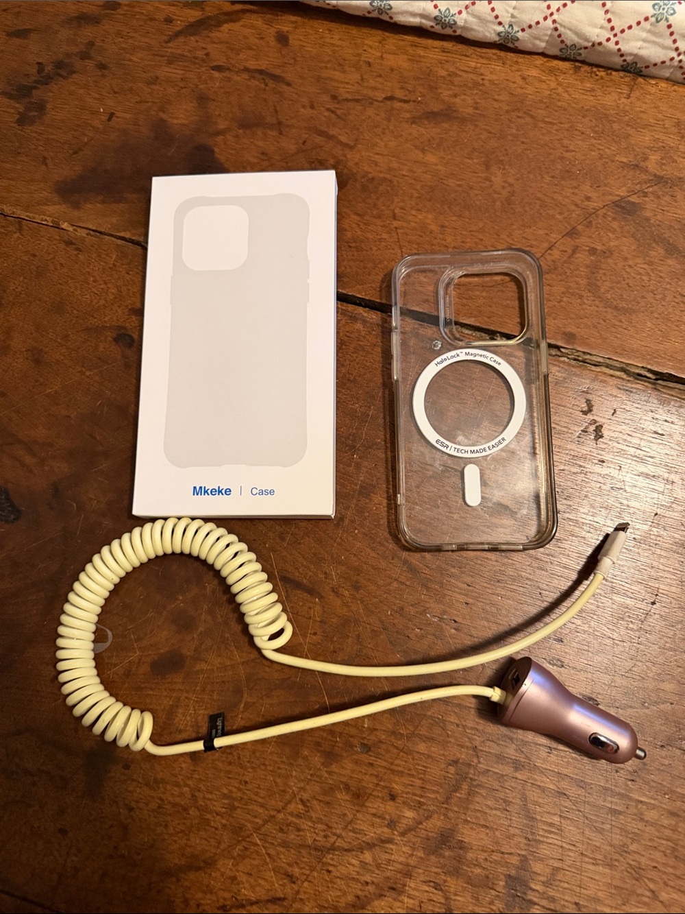 Clear Shockproof iPhone 📱 14pro Case NIB + Clear MagSafe Case + Car Charger 🔌